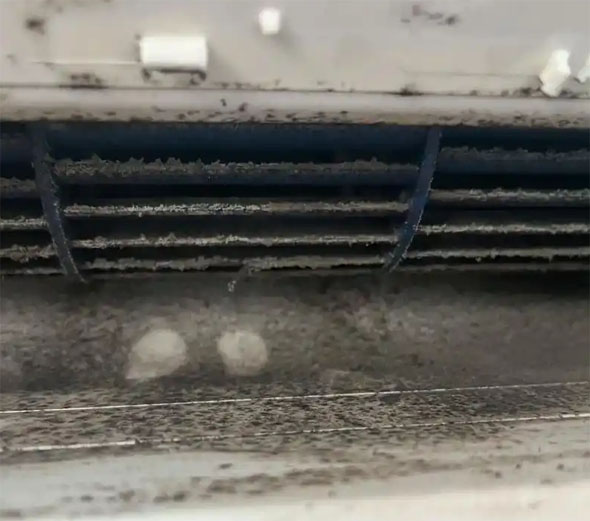 井陉空调吹的风有股烧焦味是怎么回事